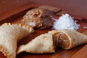 Recheio para pasteis Itamassas.(Pastel de doce de leite com coco)